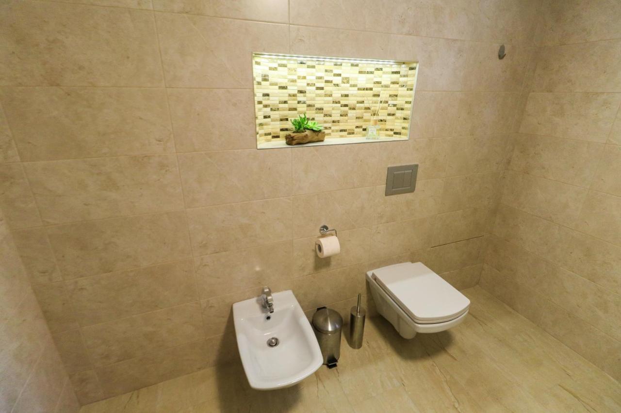 Nikas Apartment Sibiu Esterno foto