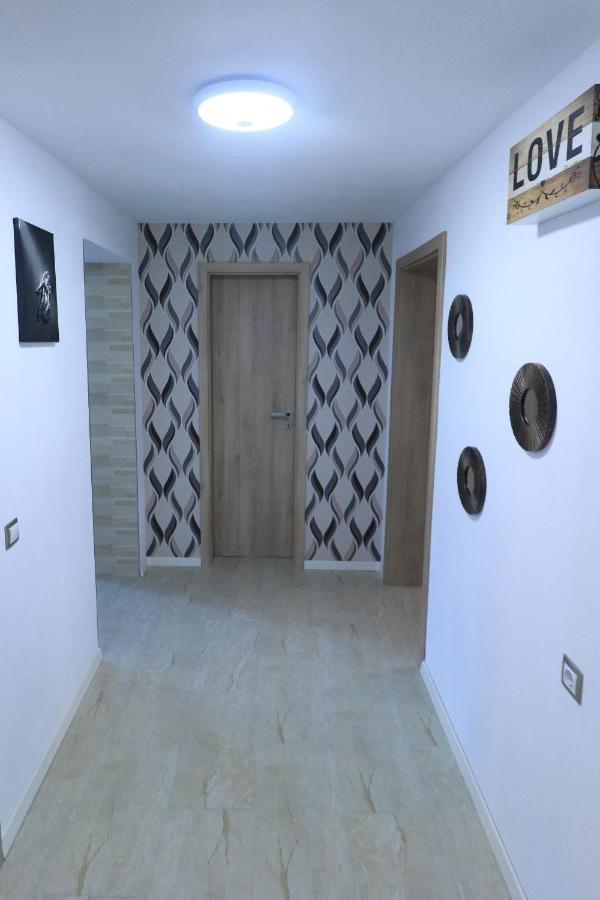Nikas Apartment Sibiu Esterno foto