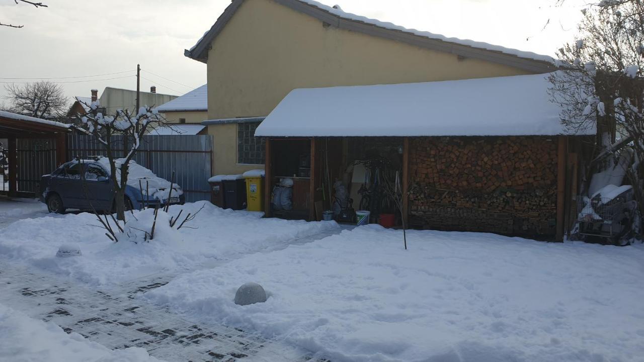 Nikas Apartment Sibiu Esterno foto